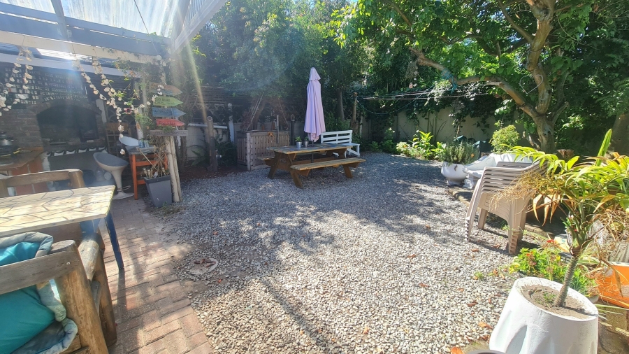 8 Bedroom Property for Sale in Knysna Central Western Cape